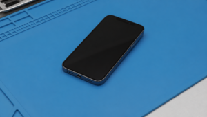 iPhone 12 Mini açılmayan iPhone tamiri için teknik servis ön incelemesi