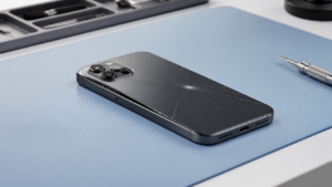 iPhone 18 kasa ve arka cam onarımı için teknik servis ön incelemesi