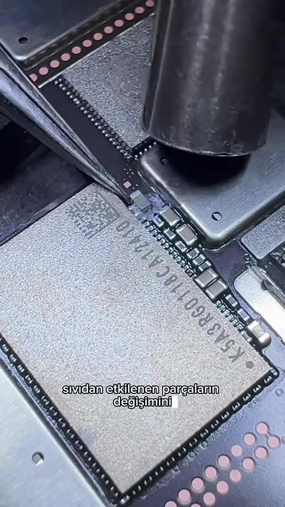iPhone’un iç bölümünde atölye incelemesi