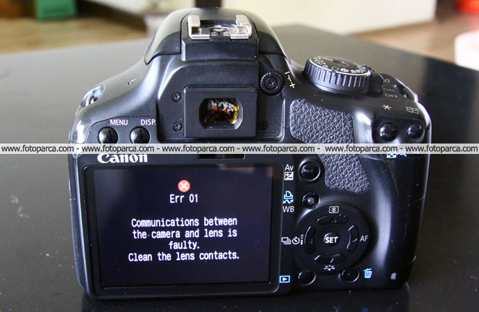 Err-01-Communications-between-the-camera-and-lens-is-faulty.-Clean-the-lens-contacts